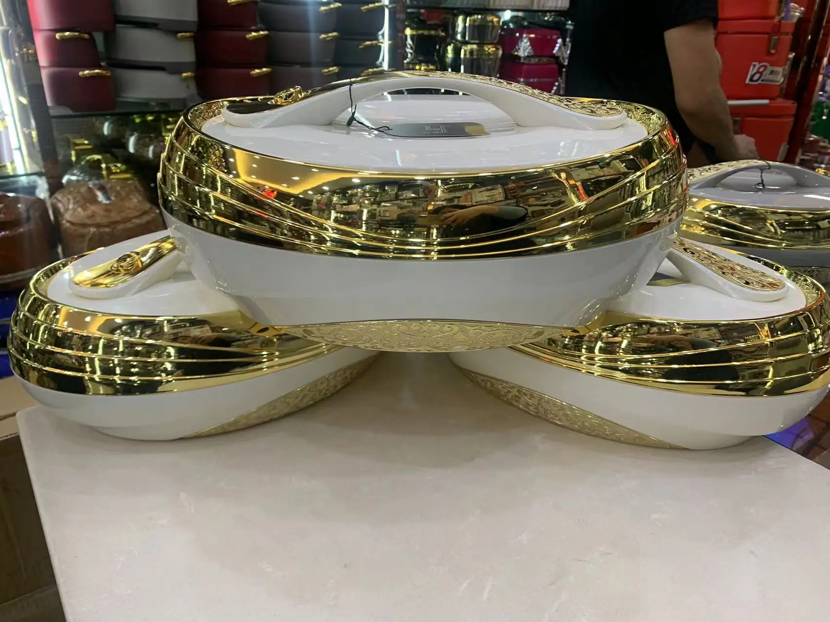 Luxury Tableware 4L 5L 6L Thermal Serving Pot Oval Insulated Casserole Set with Wide Stepped Gold Band