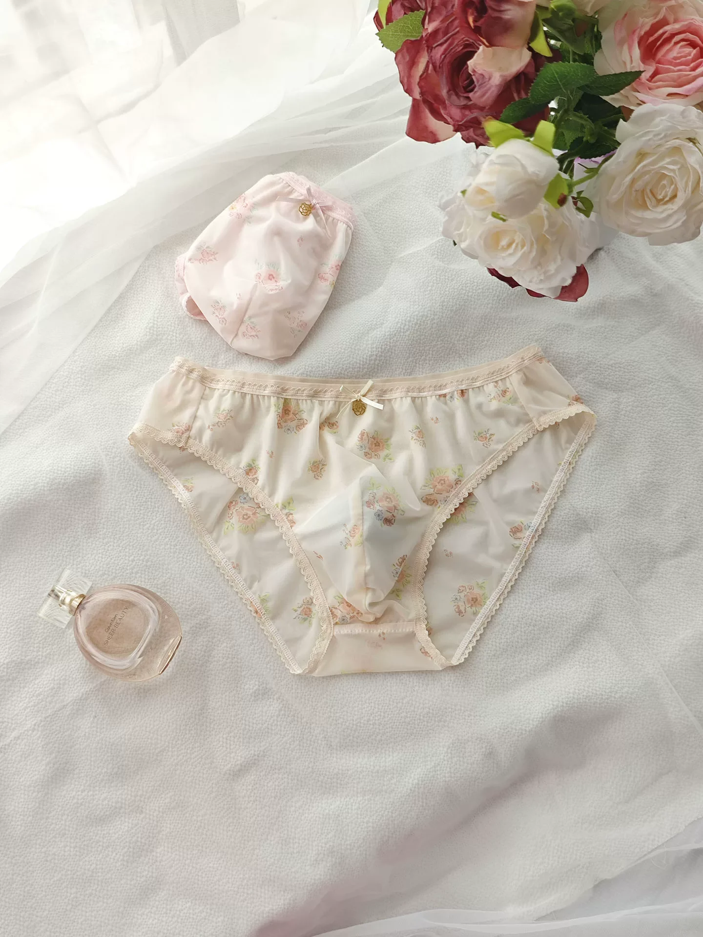 Arrive New Flower Graphics Silky Fabric Low Waist Man Panty LGBQT Group BF Briefs Panty