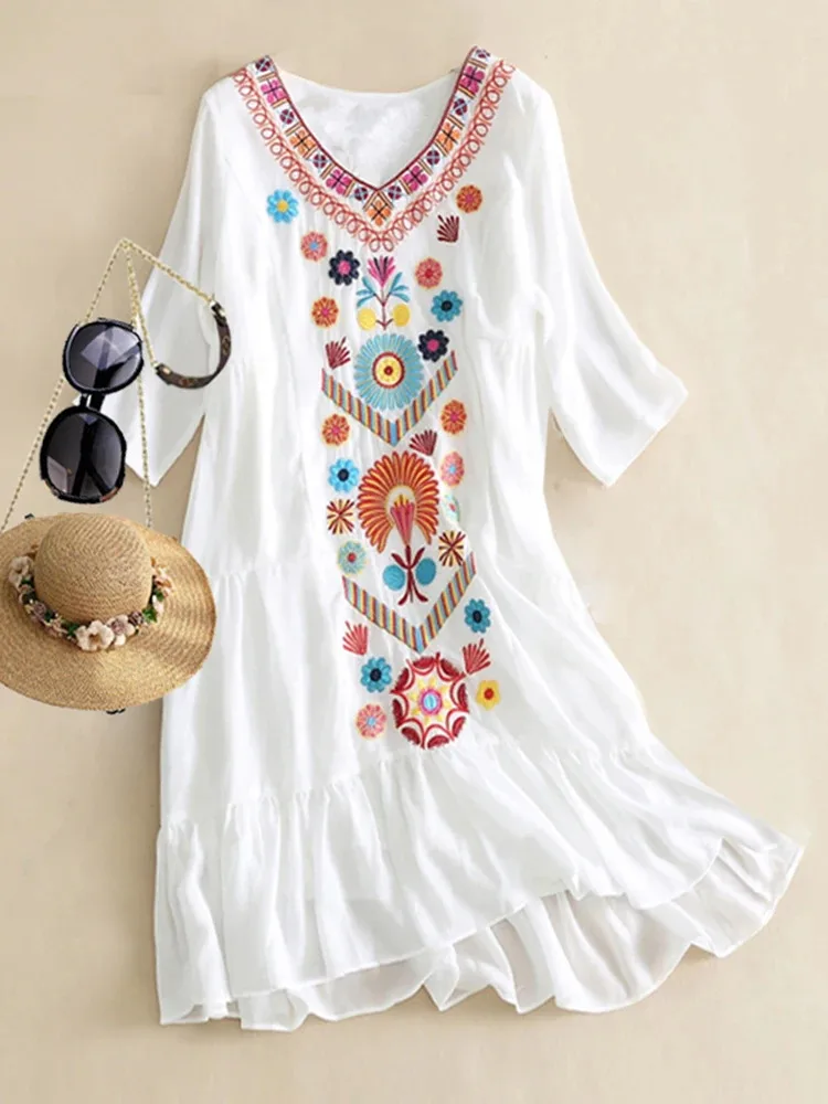 Spring Summer Women Vacation Beach Bohemian Loose Ethnic Style Temperament Embroidered Knee-Length Dress GD771