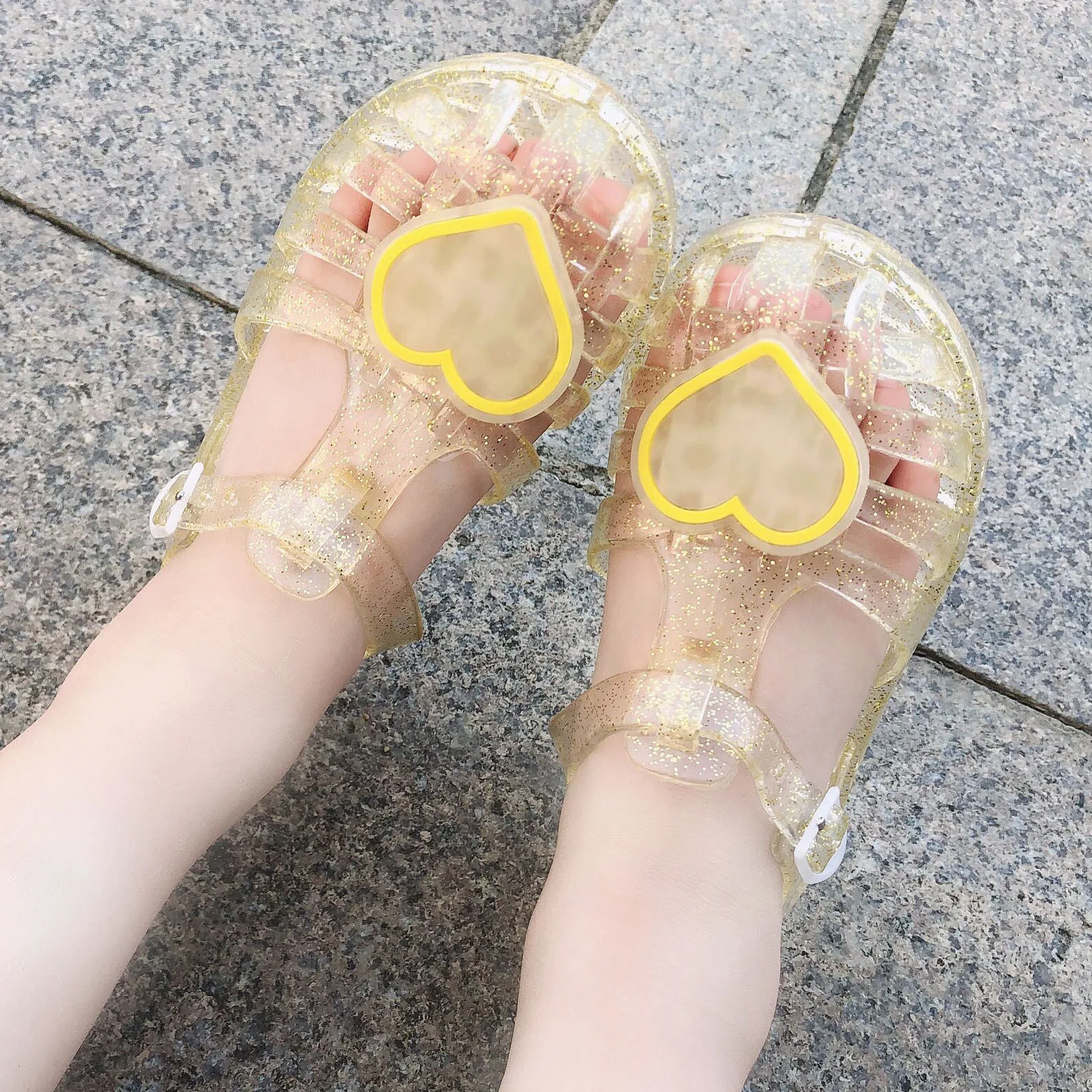 サンダル Fashion Girl Sandals Summer New Heart Shaped Jelly Kid Shoe Cute Casual Shoe Anti Slip Beach Shoe Girl Shoe Women Sandals