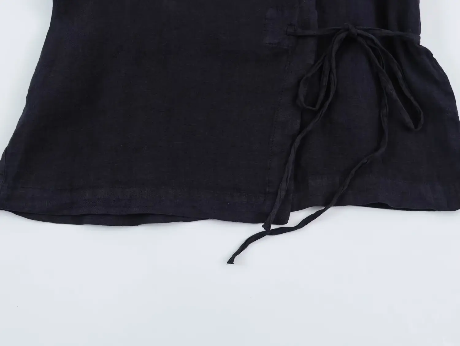 BSAY 2026 Herbst Neue Elegante Einfarbige Chinesische Bluse mit Stehkragen, Froschknöpfen, Seitlicher Schnürung, Langen Ärmeln, Locker Sitzendes Freizeithemd für Damen – Detail 14
