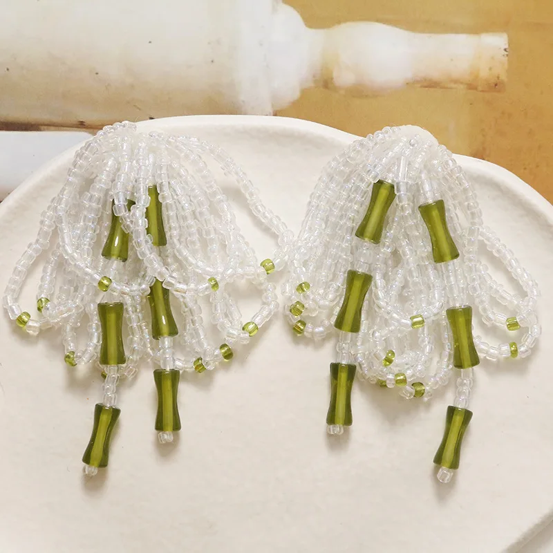 Shoe Charms 1 Piece Handwoven Green Bamboo Tassel Beaded Flower Elegant Chinese Style for Jelly Clog Sandals Crystal Decor