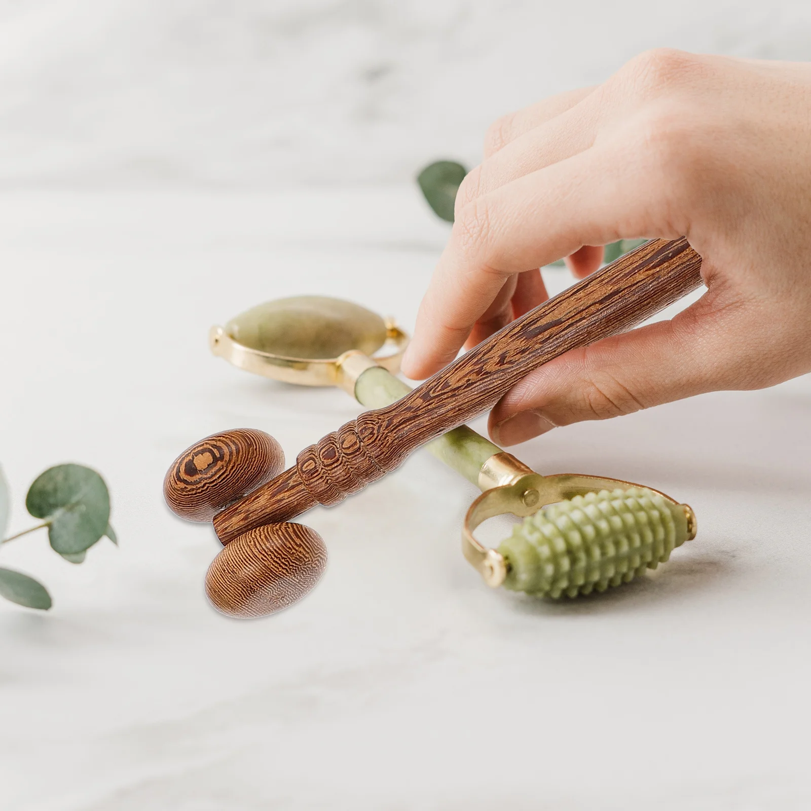 

Деревянный массажный набор из 4 предметов, эргономичные ручные массажеры для повышения кровообращения и снятия усталости, идеальное использование для путешествий в домашнем офисе