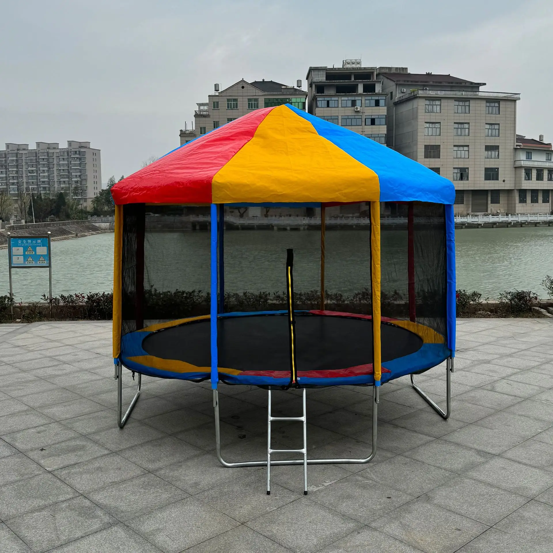 

Commercial Outdoor Playground Jumping Bungee Trampoline Body Building 10 FT Trampolines for Kids