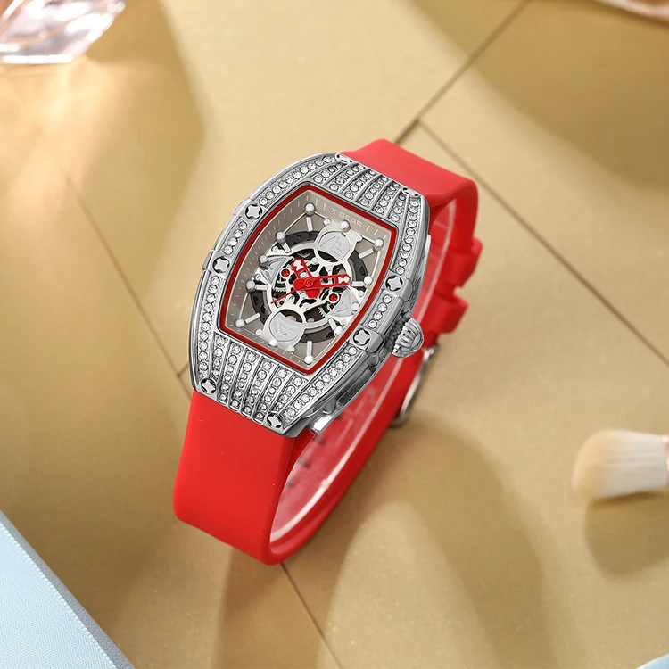 Luxury Fashion Quartz Watch Silicone Strap Waterproof Woman Watch With Diamond Suitable for Daily Friends Gift