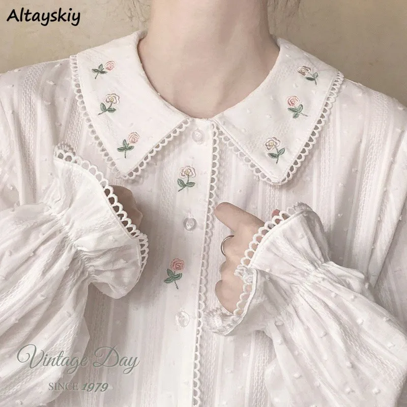 Spring Vintage Shirts Women Sweet Peter Pan Collar Floral Embroidery Long Sleeve White French Fashion Mori Girl Style Kawaii