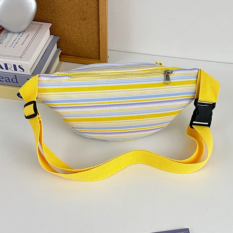 Cute lightweight pleated chest bag small fresh student Fanny pack Mori teenage crossbody bag