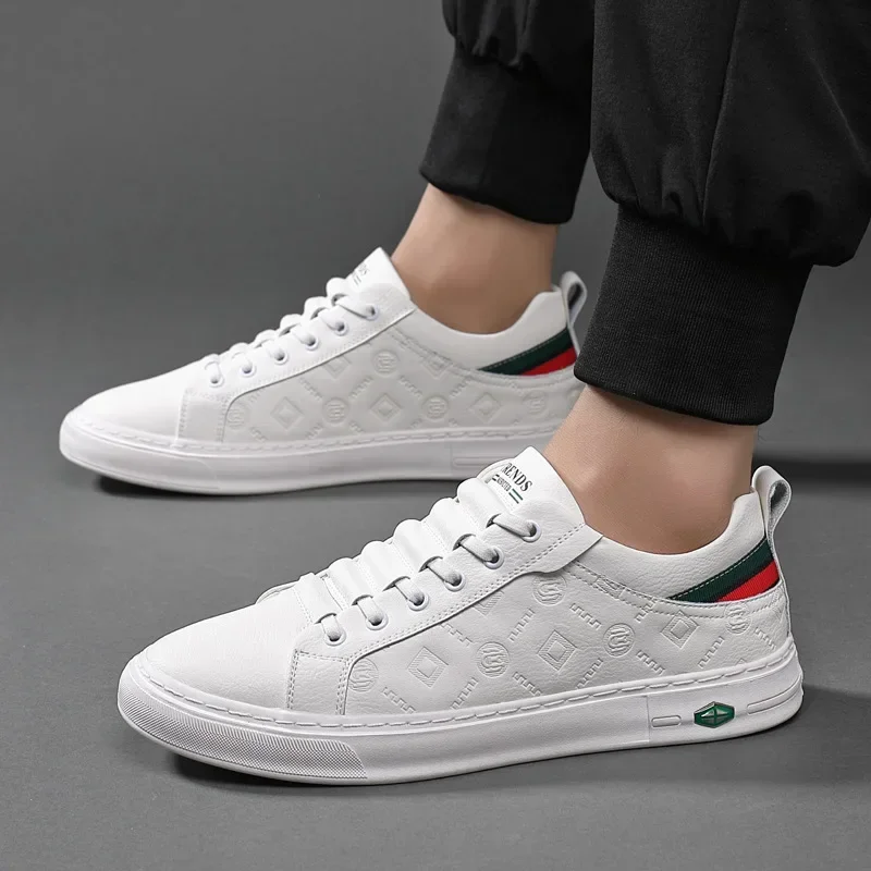 New Shoes for Men Genuine Leather Casual Shoes Street Trend White Flat Skateboard Shoes Man Cow Leather Lace-up Sneaker