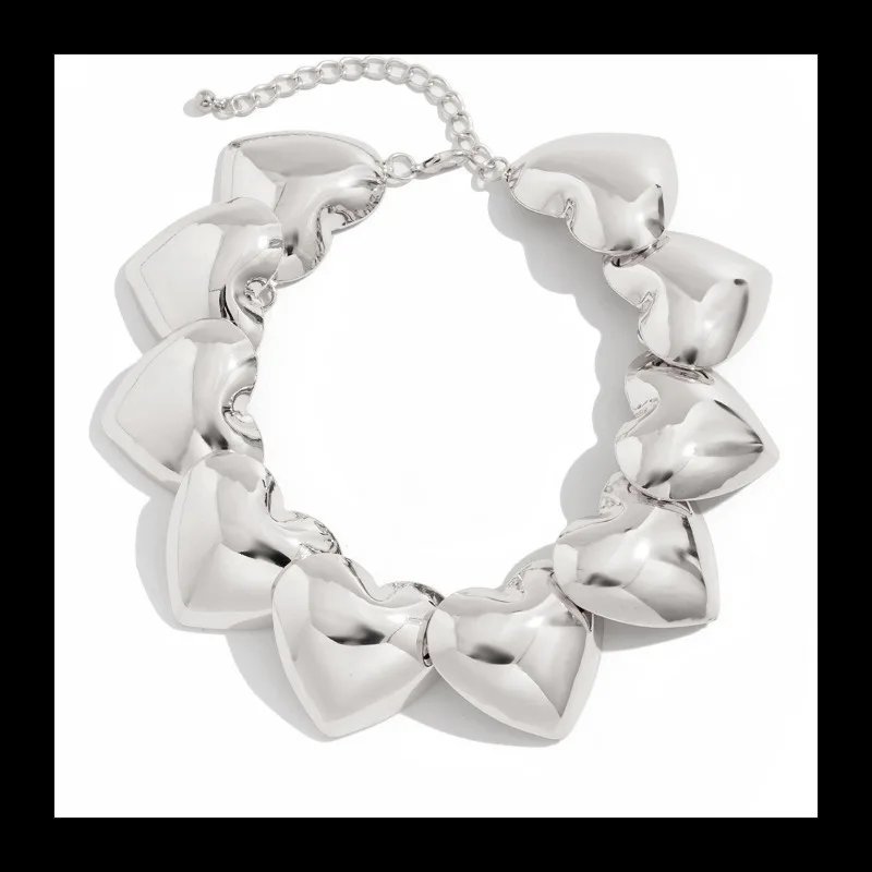 قلادة الربط على شكل قلب الخوخ البارد والناعم، شعور معدني فاسق جديد