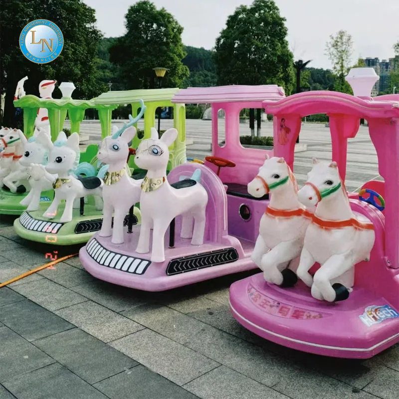 سيارة كهربائية للأطفال، ركوب على سيارة الأطفال، سعة ملعب الأيائل، ملعب داخلي، سيارة سعيدة