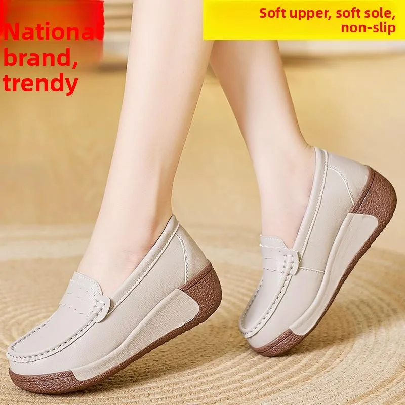 comfortable-soft-leather-women's-slip-on-shoes-spring-autumn-new-style-middle-aged-and-elderly-breathable-soft-bottom-single