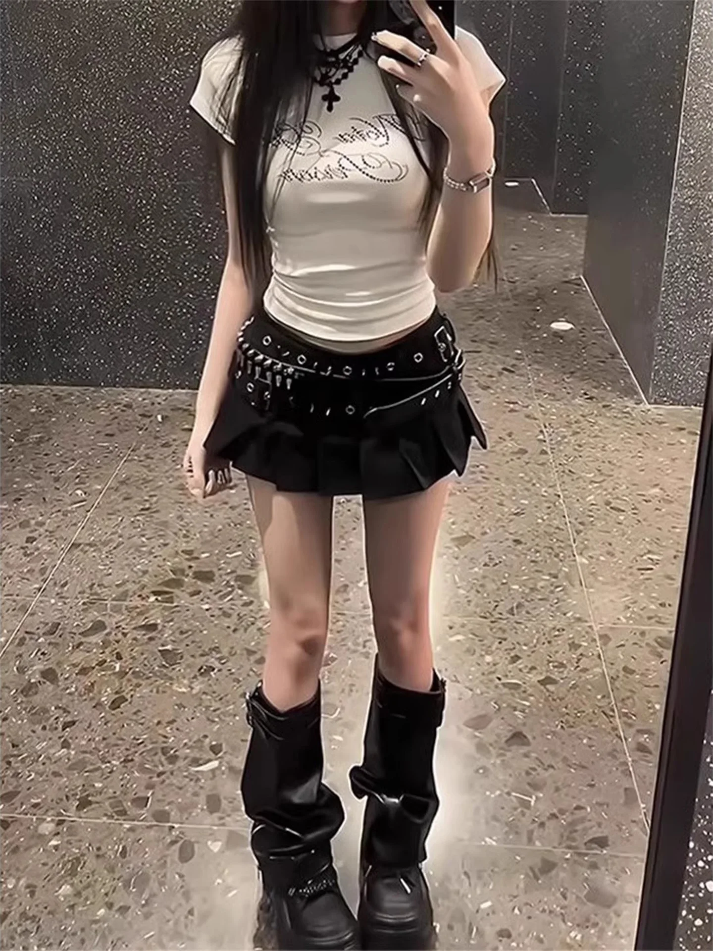 Y2K Spicy Girl Rivet Low Waist Heavy Work Bla ort Skirt Women Summer f-length Pleated Skirt Anti-exposure  Skirt