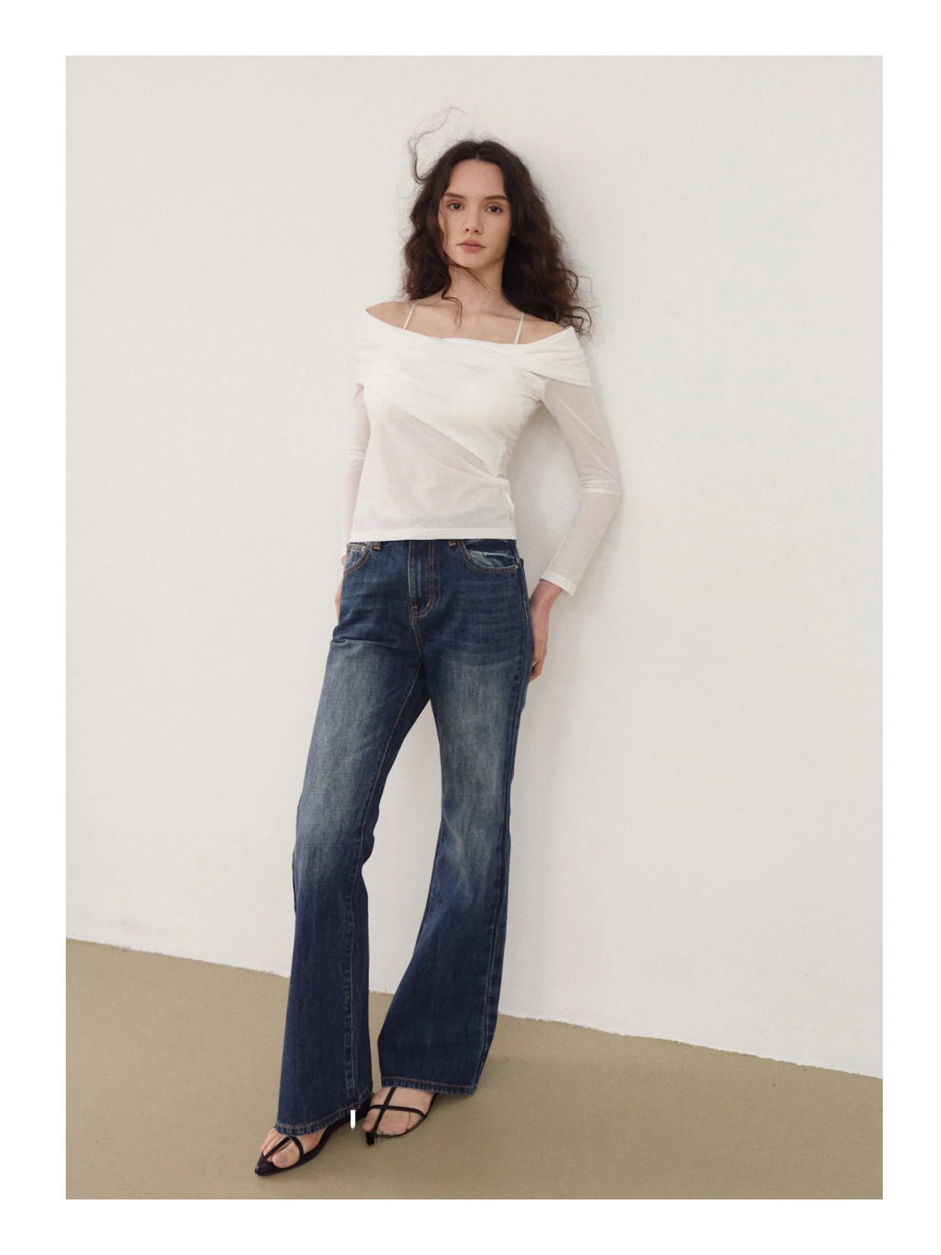 

Juadvent Retro Waed High Waist Wide Leg Jeans Women's Premium Denim Trousers Spring 2025 Collection Faionable Casual