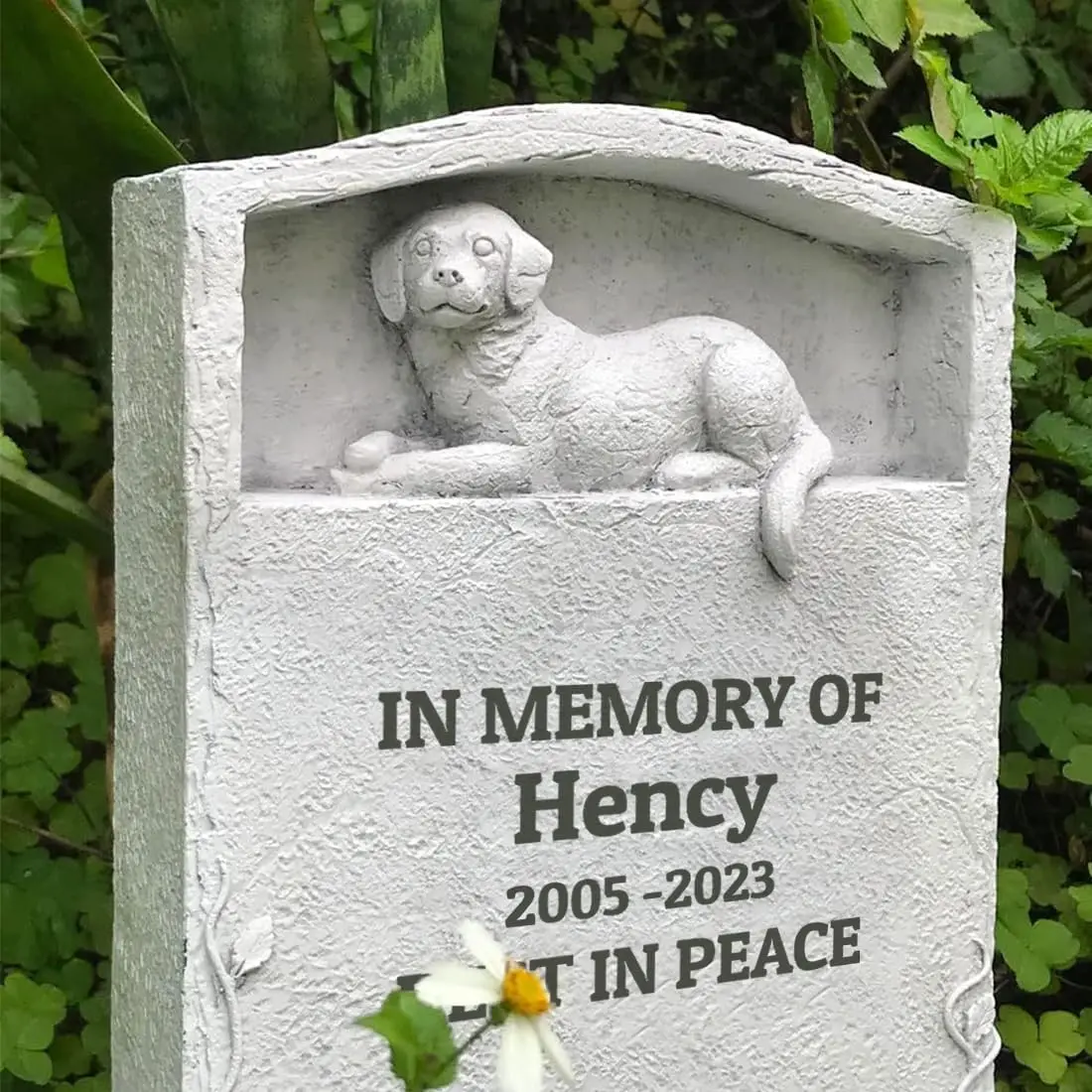 Upright Pet Headstone for Dog, Personalized Dog Memorial Stone Resin Dog Statue Figurine Dog Garden Stone Pet Gravestone for Dog