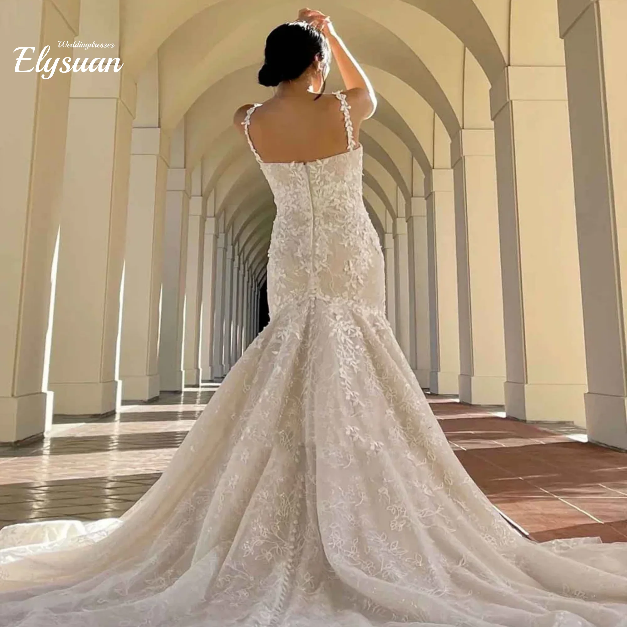 Abiti da sposa a sirena con applicazioni personalizzate senza spalline che bordano il treno della cappella in pizzo scintillante Vestido De Noiva