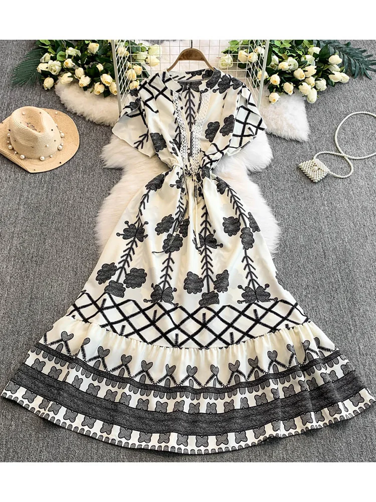 

Women Summer Dress European Style Short Sleeved Elegant High-end V-neck Waist Cinched Fashionable Printed Dress DS110