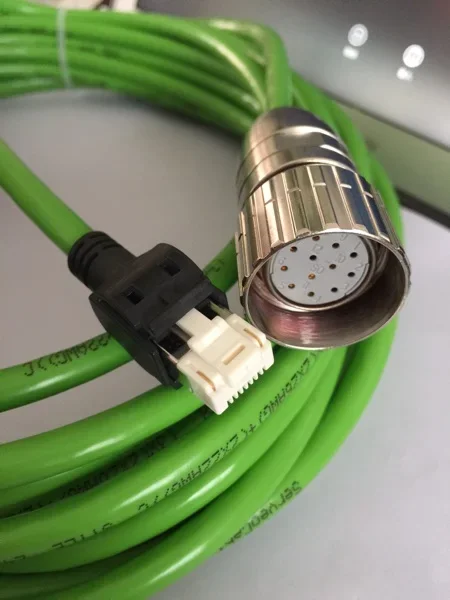 Brand New Original VW3M8102R100 Servo Motor Code Line Series Connection Wire Encoder Cable 10M Fast Delivey