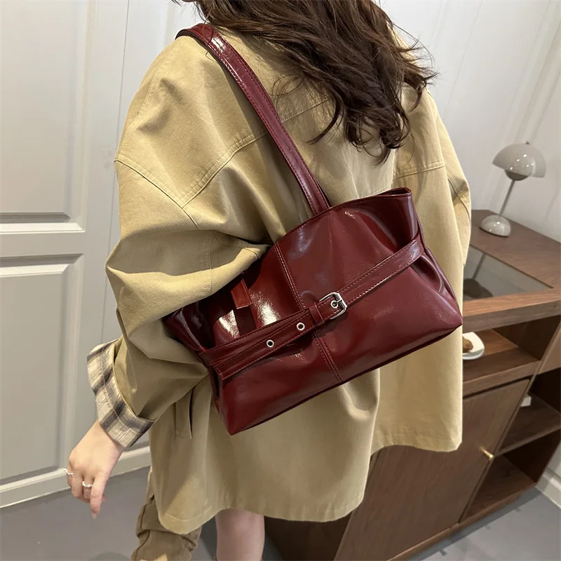 New Fashionable Versatile Belt Buckle Handbag Korean Style Solid Color Soft Leather Women's Casual Shoulder Bag Underarm Bag view 4