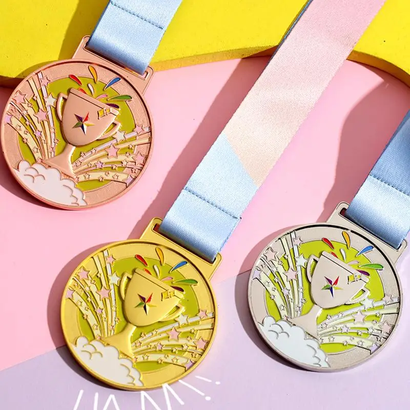 Gold Plated Award Medal With Exquisite Trophy Pattern Comfortable Lanyard For School Sports Kids Contests Award Ceremonies