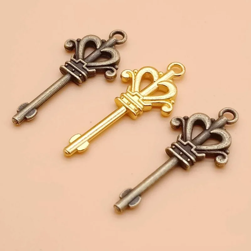 100 Pcs 36*16mm 작은 사랑 크라운 하트 키 매력 아연 합금 액세서리 맞는 DIY 쥬얼리 웨딩 장식 공예 만들기