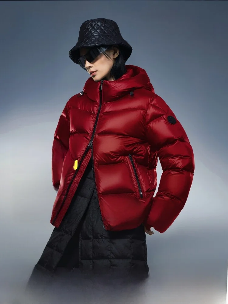 

Куртка-пуховик Bosideng красная, 90% гусиный пух, укороченная модель, высокая утепленность, теплосберегающая технология, для женщин, новогодняя коллекция