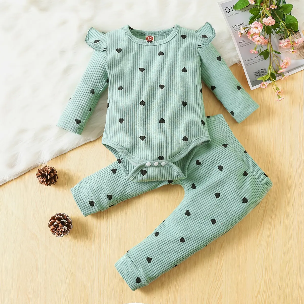 terno-confortavel-e-respiravel-do-lazer-para-o-bebe-macio-verao