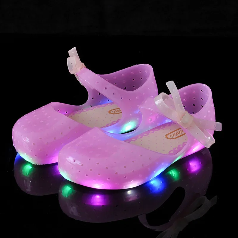 Sandali per bambini Baby Jelly Crystal Glowing Shoes Bow scarpe per bambini sandali per ragazza scarpe da principessa scarpe illuminate per ragazzo muslimah