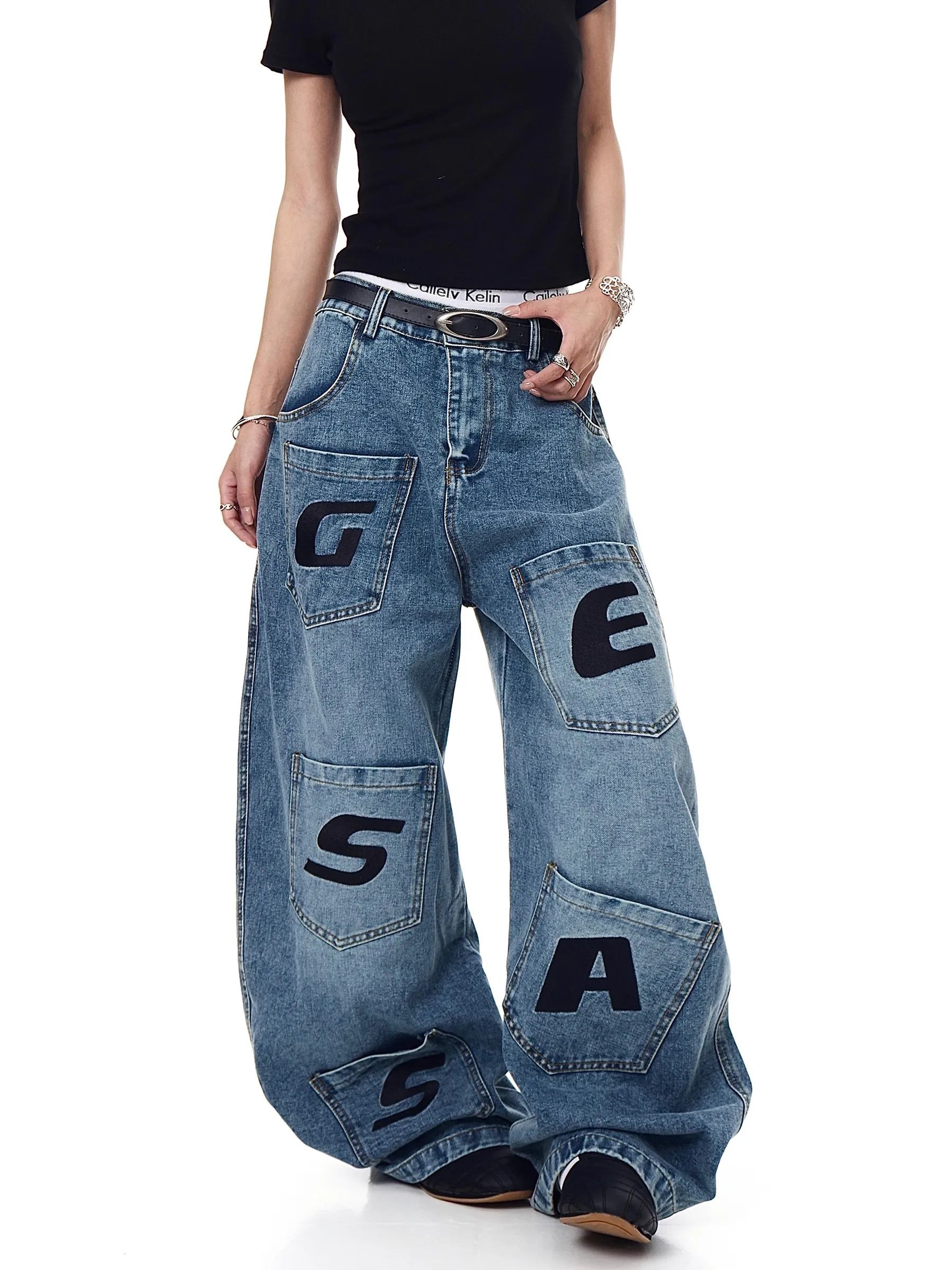 Y2K Pantalones vaqueros con letras estampadas Ropa de trabajo retro americana Pantalones con cuchillo curvo de pierna ancha sueltos con múltiples bolsillos