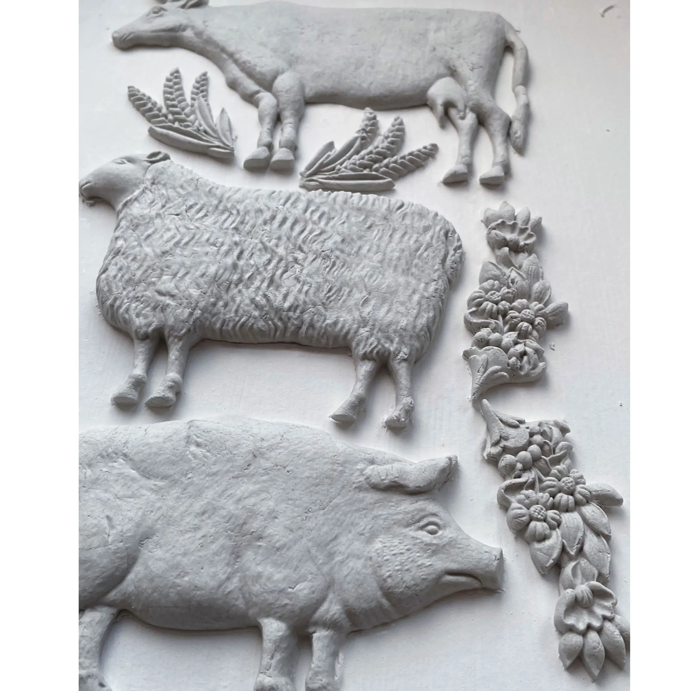 Farm Animals Sheep, Pigs, Cows Silicone Mould Fondant Cake Tool Gumpaste Mould, Sugarcraft, Chocolate Forms,Kitchen Accessories