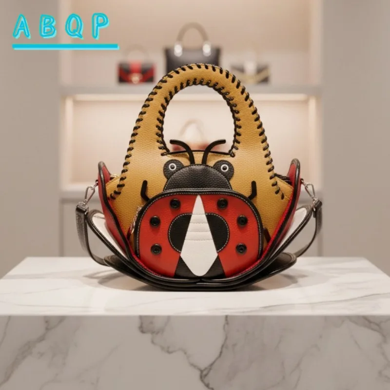 

New Women's Shoulder Bag Cartoon Personality Women's Handbag Luxury Brand Casual Women's Bag Large Capacity and High Quality