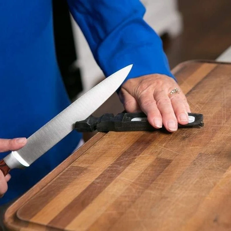 

Portable Cutter Sharpener 4-in-1 Handheld Manual Knife Sharpener Kitchen Sharpening Tool for Pocket Cutter Chefs Serrated