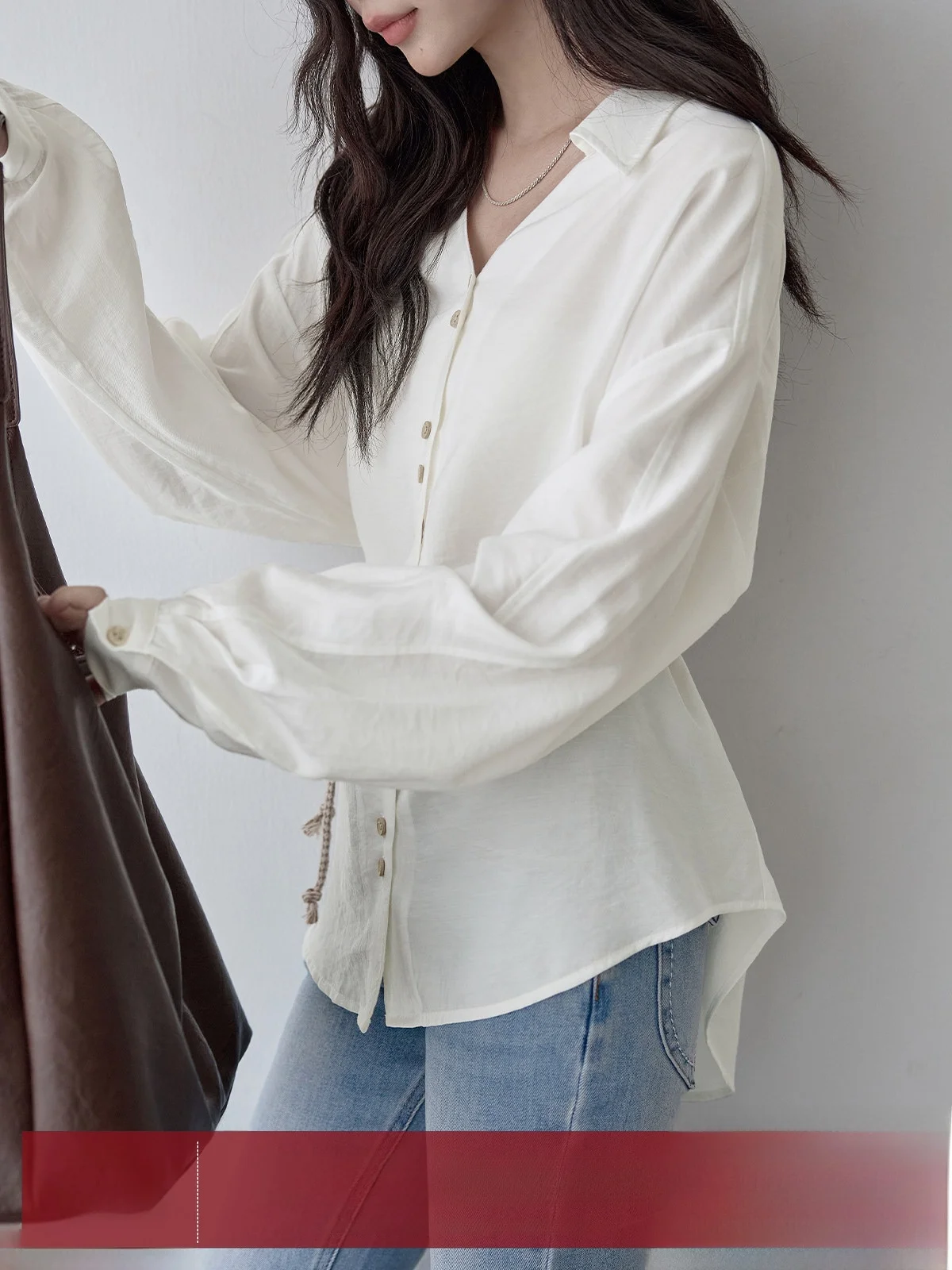 

Женская белая блузка Ele V-Neck, весна 2026, новая модель, универсальная, стройнящая, в корейском стиле, для офиса, с длинным рукавом