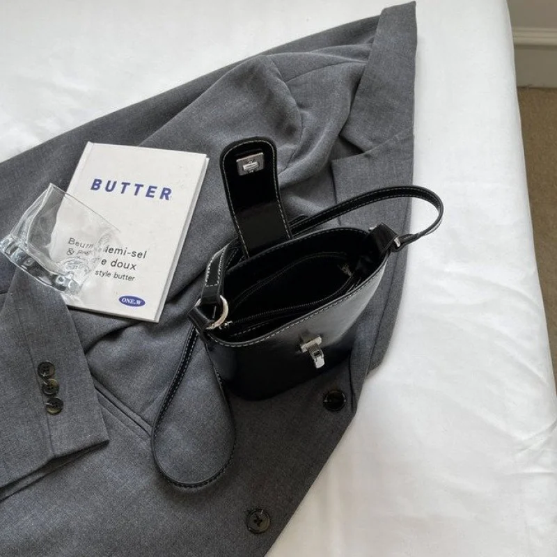 

Elegant Leather Crossbody Bag For Ladies - Women's Famous Designer Classic Shoulder Messenger Bag Handbags