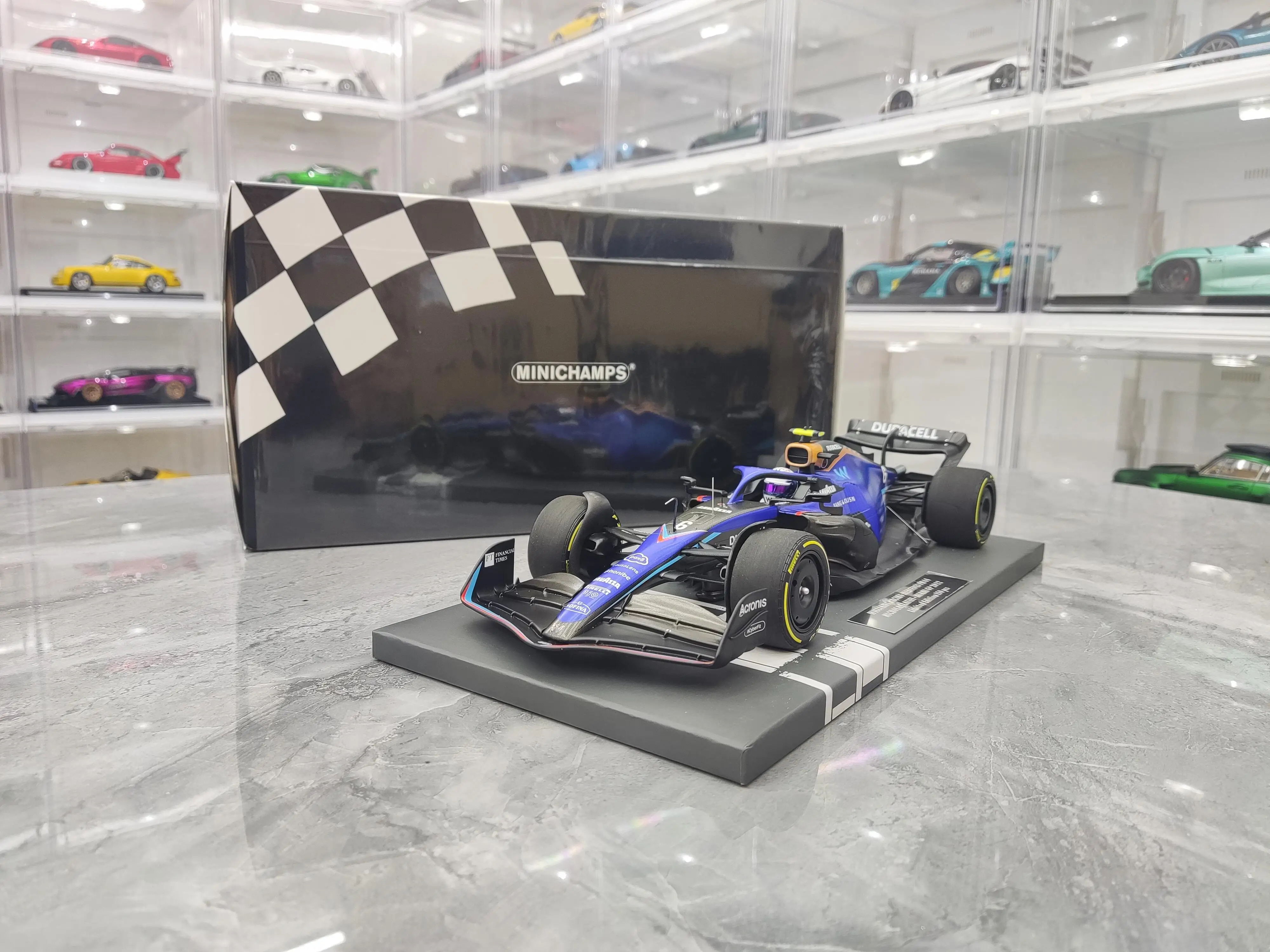 Minichamps 1:18 F1 Williams FW44 Latifi 2022 Miami Station Simulation Limited Edition Resin Metal Static Car Model Toy Gift