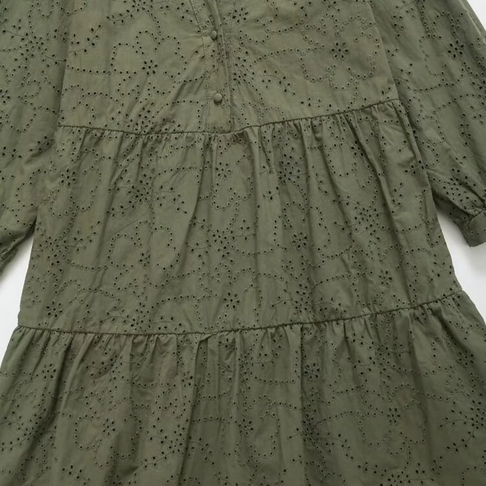 Vestido curto de manga comprida com decote em v feminino, mini vestidos emendados em camadas, bordado oco, verão, novo, 2024