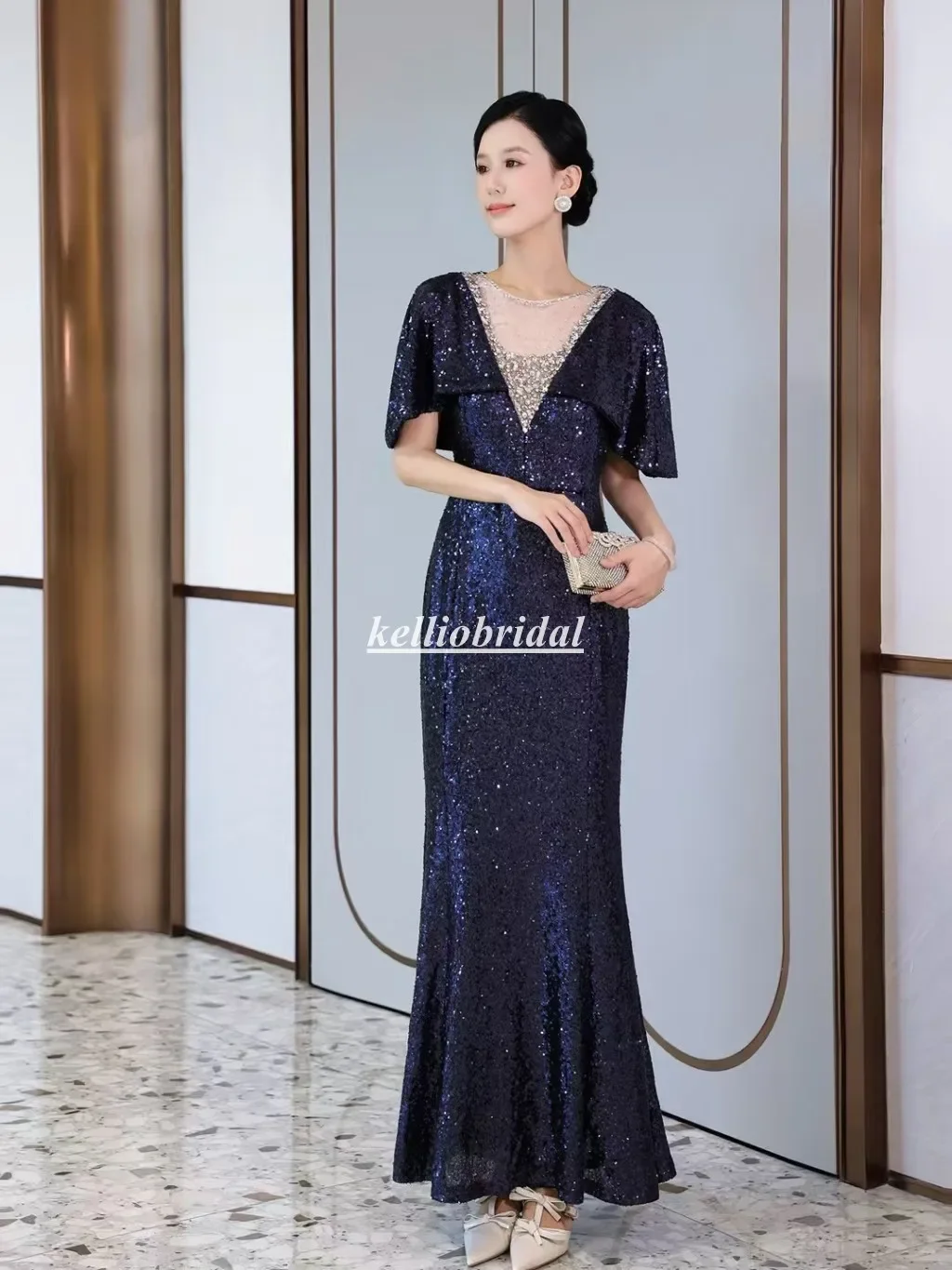 

Customized Mother of the Bride Dress Vneck Short Sleeves Mermaid Navy Blue Mother Of The Bride Gown For Weddings MXY202507