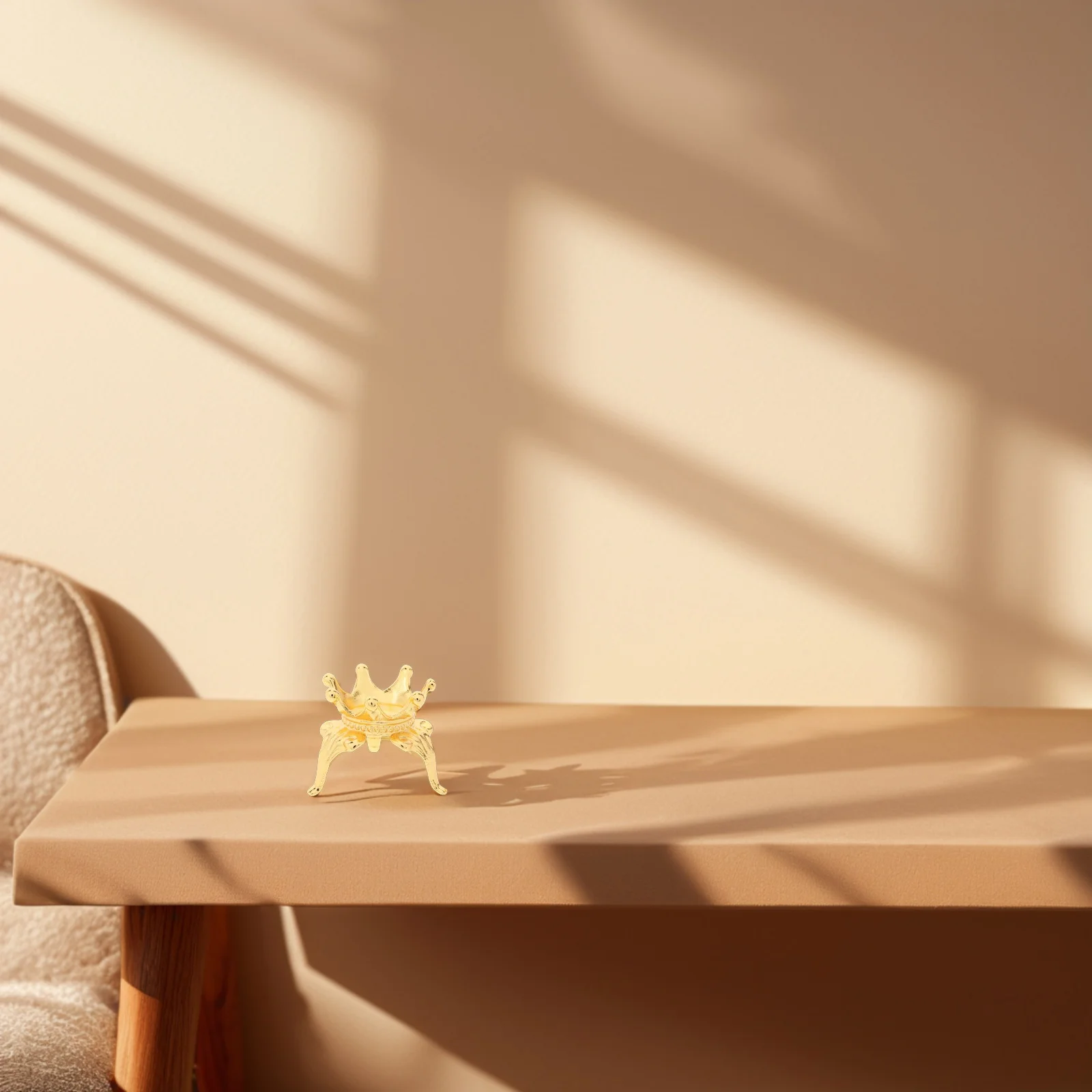 

Mini Crown Alloy Crystal Ball Base Display Stand Elegant Sturdy Holder for Crystal Balls Ornaments Jewelry Decor Home Office