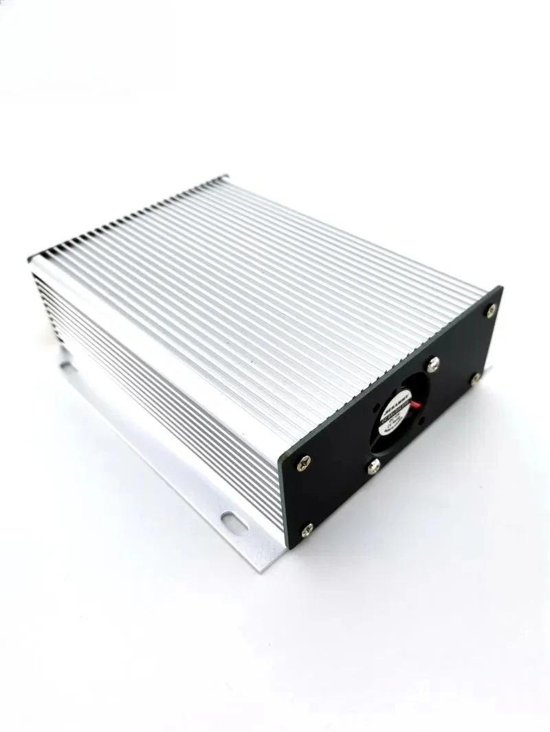 Input 10-30v output 14.6v-29.2 two gears selection DC-DC20A RV driving charger