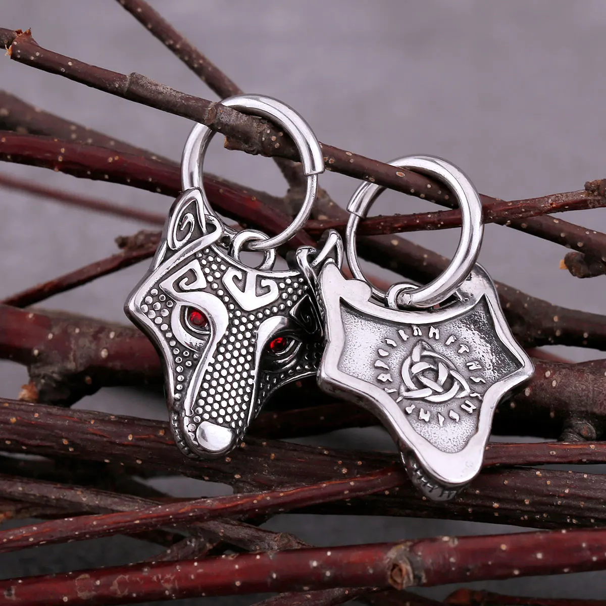 Vintage Vikings Wolf Drop Earrings For Men Fashion Celtic Rune Amulet Accessories Stainless Steel Hip Hop Biker Charm Jewelry
