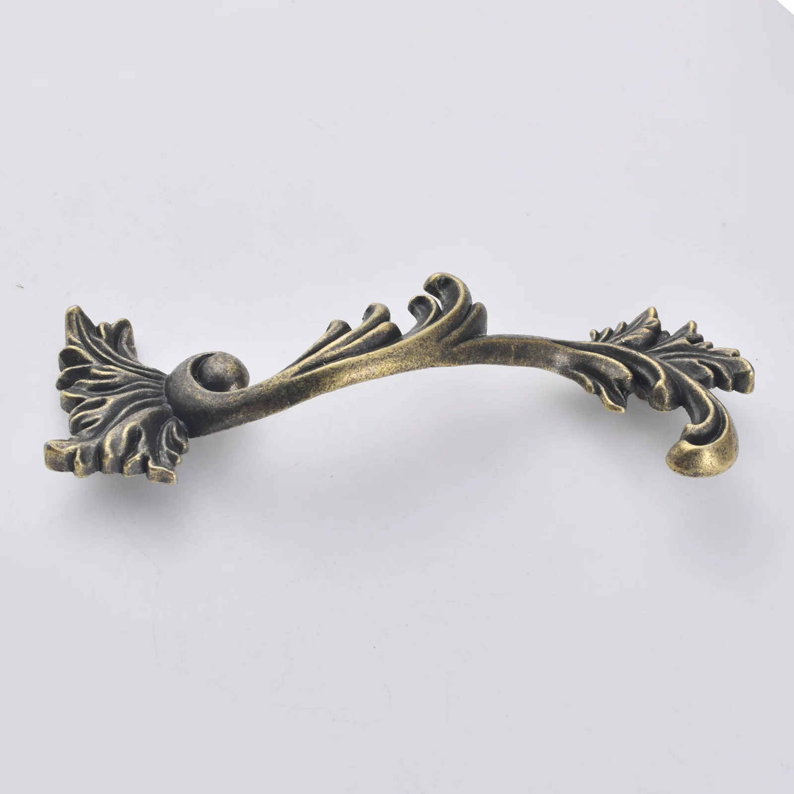 French zinc alloy handle wardrobe drawer cabinet door handle American cabinet door door European light luxury handle dragon and
