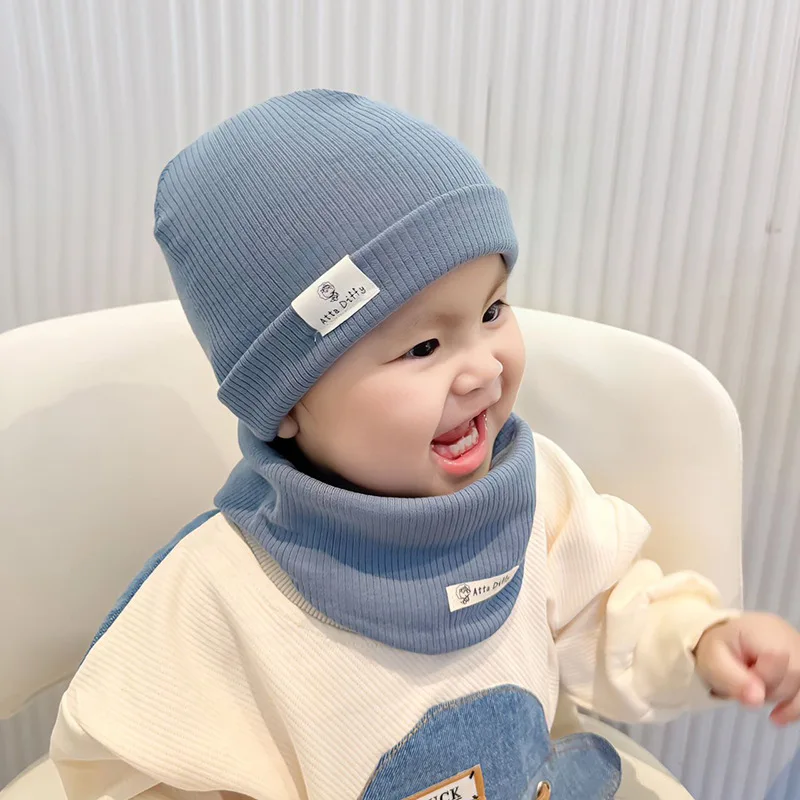 Children's cute autumn and winter dome hat scarf set warm windproof baby bib pullover hat two-piece set