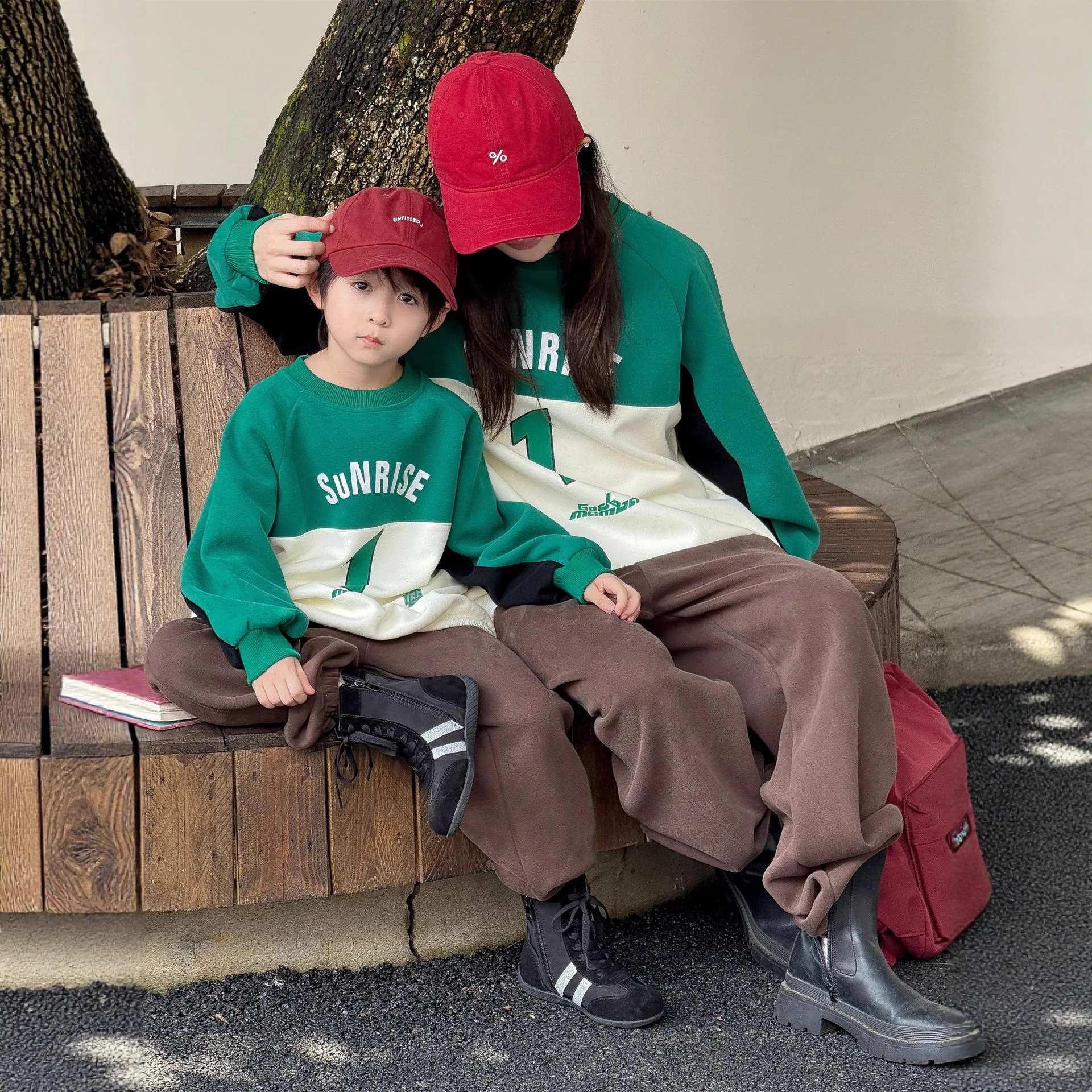 

‌2025 Family Matching Sweatshirt for Parents & Kids Clothes Unisex Round Neck Print Tops Toddler 1-9 Years Casual Outfit