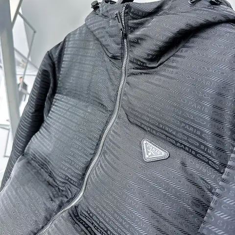 8 best sales Prada-kläder - №5