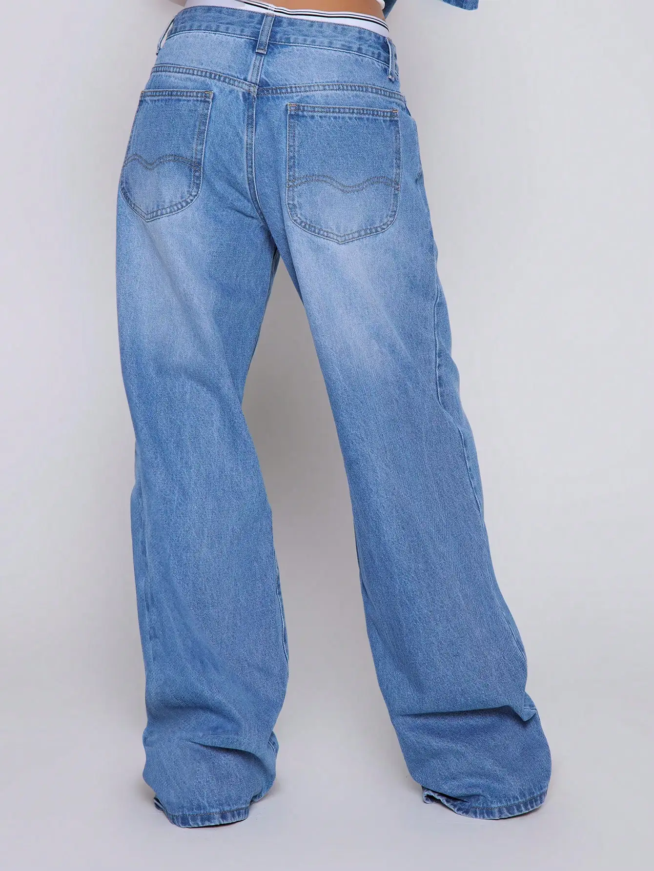 American light blue high waisted wide leg jeans for women in the spring and summer of 2025 loose and slimming  versatile washed