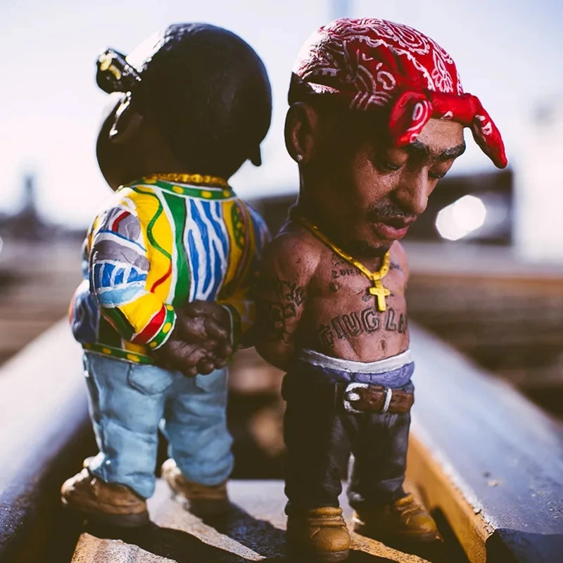 

West Coast Rap Stars Tupac Snoop Dogg Rapper Figure OG Hip Hop Star 2Pac Toy Cool Ornament Figures Collection Model Doll Gift