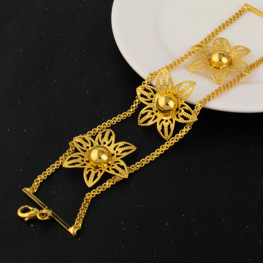 4-teiliges Schmuckset für Damen, vergoldet, mit Gänseblümchen-Muster: Halskette, Ohrringe, Armreif, Blumenring, Schmuck für den täglichen Gebrauch, Geschenkidee – Detail 8