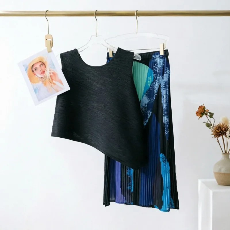 

Miyake Pleated T-Shirt 2026 Summer New Sleeveless Top Elastic Waist Side Slits Digital Print Skirt Casual Elegant Women Clothing