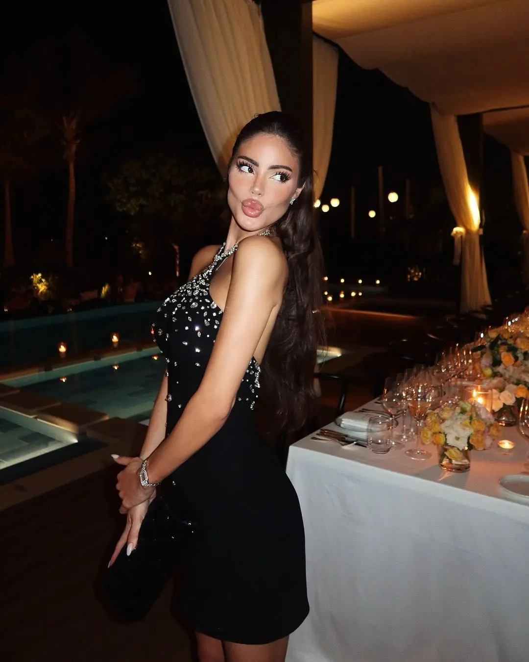 

Customized Black Straight Short Prom Dresses Halter Neck Beadings Backless Evening Dresses Wedding Party Dresses