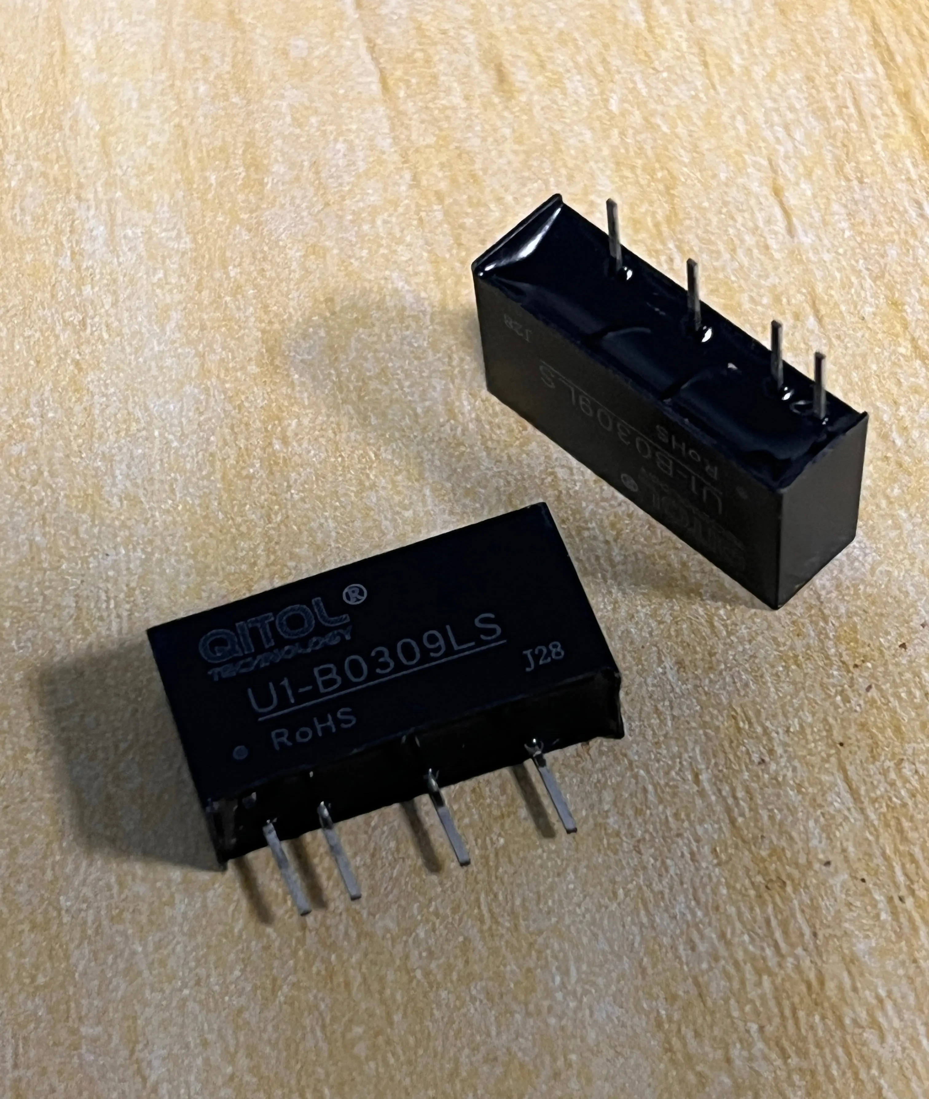 

1W U1-B0309LS-1WR3 Miniature DC-DC Power Converter 3.3V TO 9VDC Step-Down Switching Disconnector Module Isolated DC-DC Power