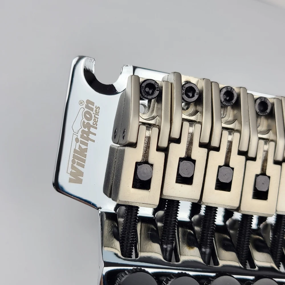 Wilkinson WODL1 Licensed 6-String Electric Guitar Double Locking Tremolo System Bridge 42mm R2 Nut Black Chrome Silver